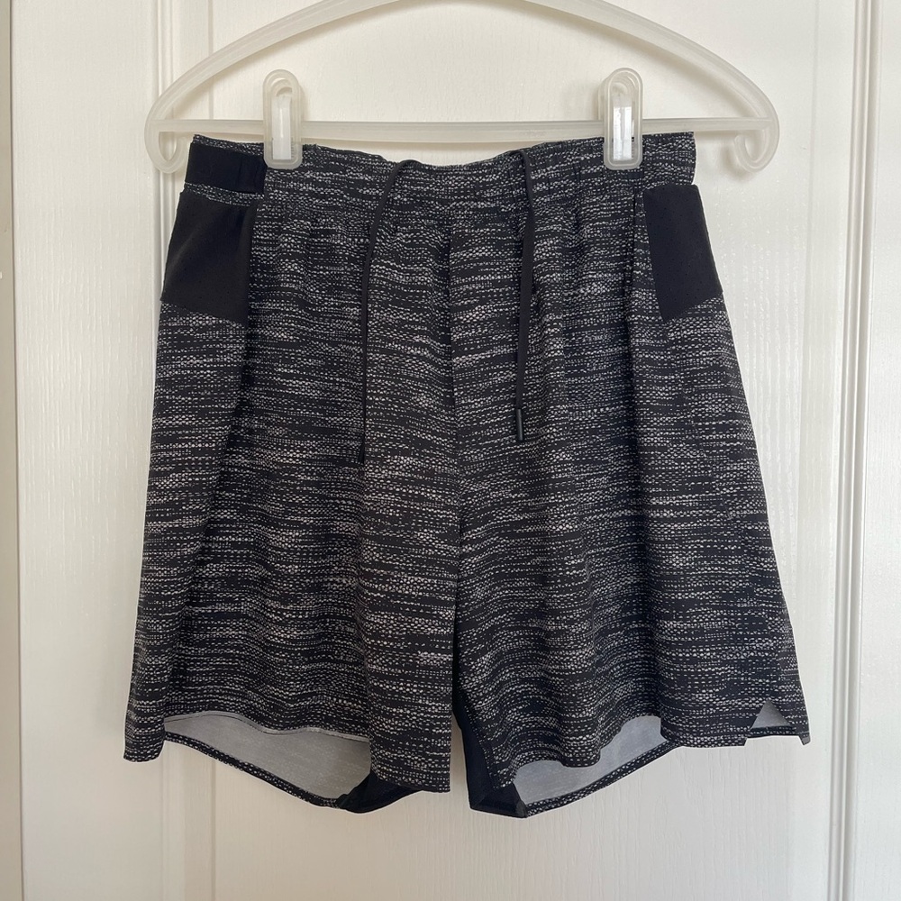 Lululemon Athletic Black and Gray Patterned Shorts